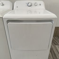 GE Electric Dryer Laundry 