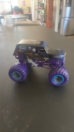 Son uva Digger monster truck