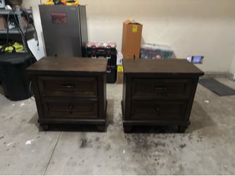 Bedroom night stands