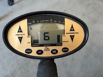 Elite 2200 metal detector