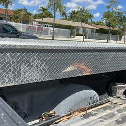 2 cajas de herramientas para carro