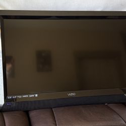 Vizio 32 “ TV For Sale