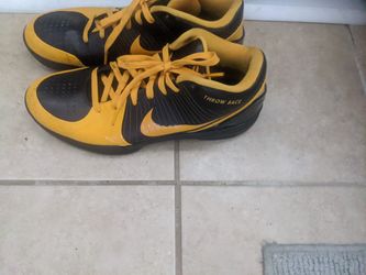 Kobe Bryant  #8  Throw Back  Size 12 