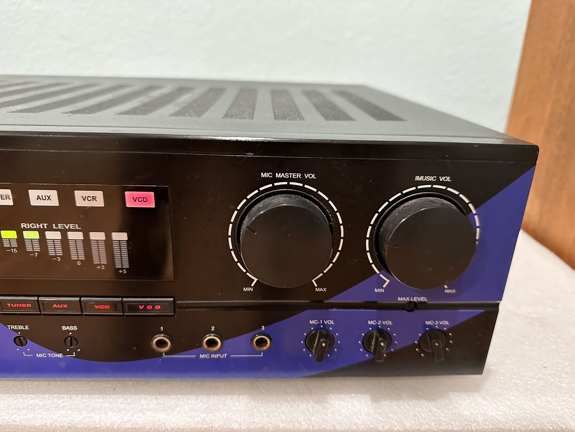 YOKO YK-888 DIGITAL ECHO MIXING KARAOKE AMPLIFIER for Sale in San