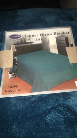 Flannel throw blanket