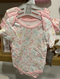 3 Pack Baby Onesies 6-9 Months 