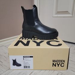 Madden NYC Womens Chunky Lug Boots Size 7 Black