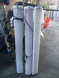 3 led light  like new