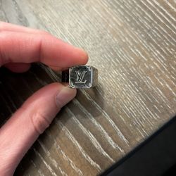 Louis vitton Ring