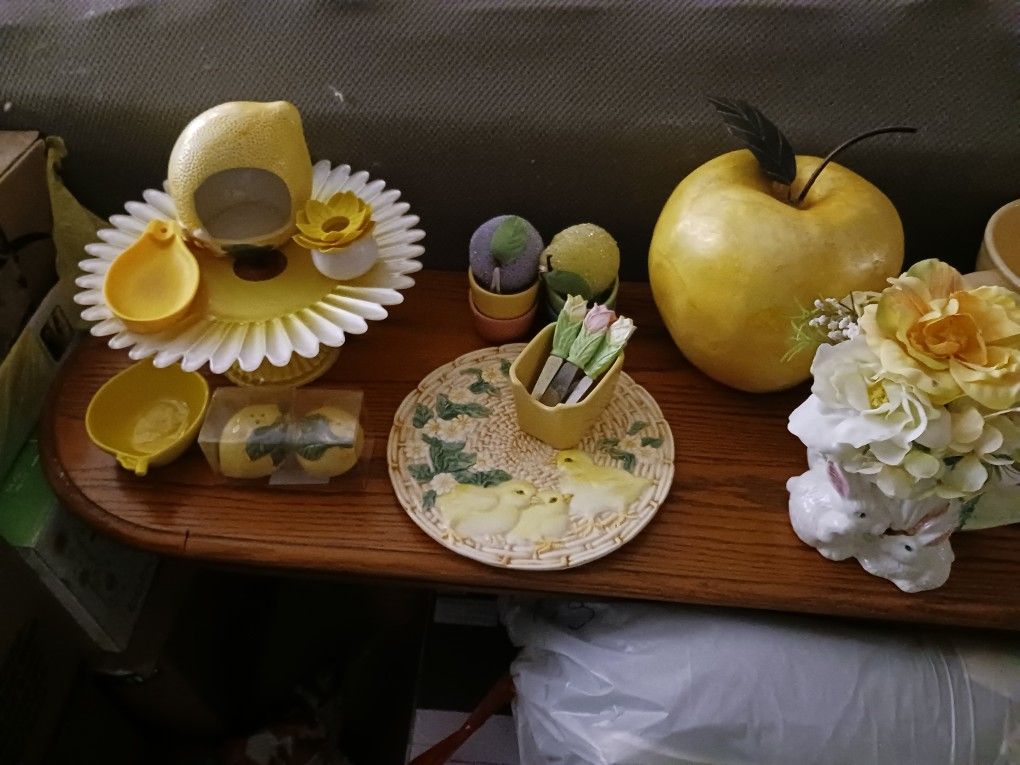 Kitchen And Easter