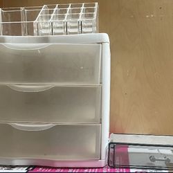 Plastic Makeup/Storage Drawers/Bins