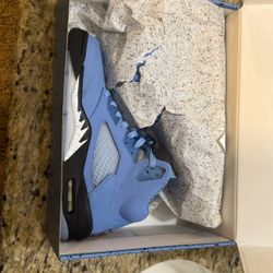 UNC Jordan 5 Retro