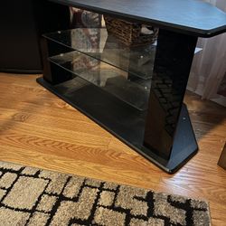 Tv Stand  - Fits Great in a Corner
