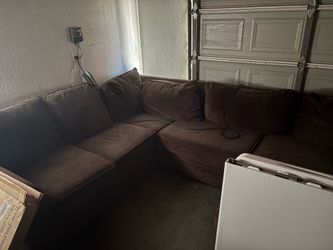 Free sectional
