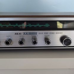 Akai AA-2600: Works, Needs Service