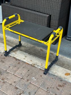 Like New Garden Planting Kneeler Seat 22x10.5 h 18