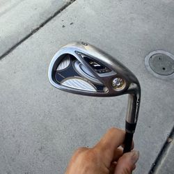 TAYLORMADE r7 9 Iron! Graphite Reax Stiff Flex Shaft