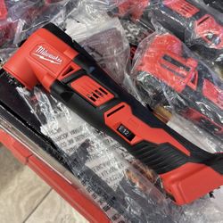Milwaukee M18 Multi Tool 