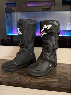 Dirt bike riding boots