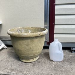 Large Yellow Fiberglass Planter Pot 17” x 15”H Has Drainage Holes
