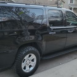 2010 Chevy Suburban 4x4