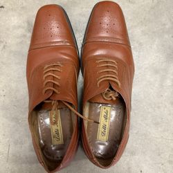 Brown Delli Aldo Dress Shoes (Size 9)