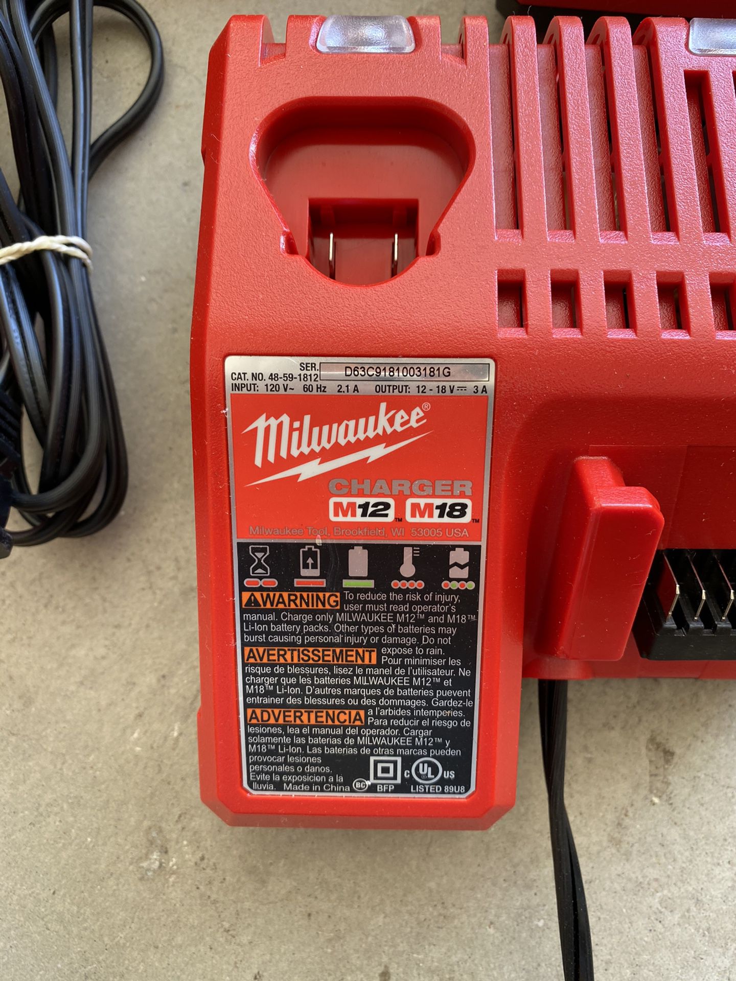 Milwaukee M12 and M18 Battery Charger