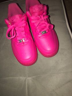 Women’s Hot pink Air Force 1s