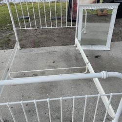 Full Size Metal Farmhouse Bed frame And Mirror 