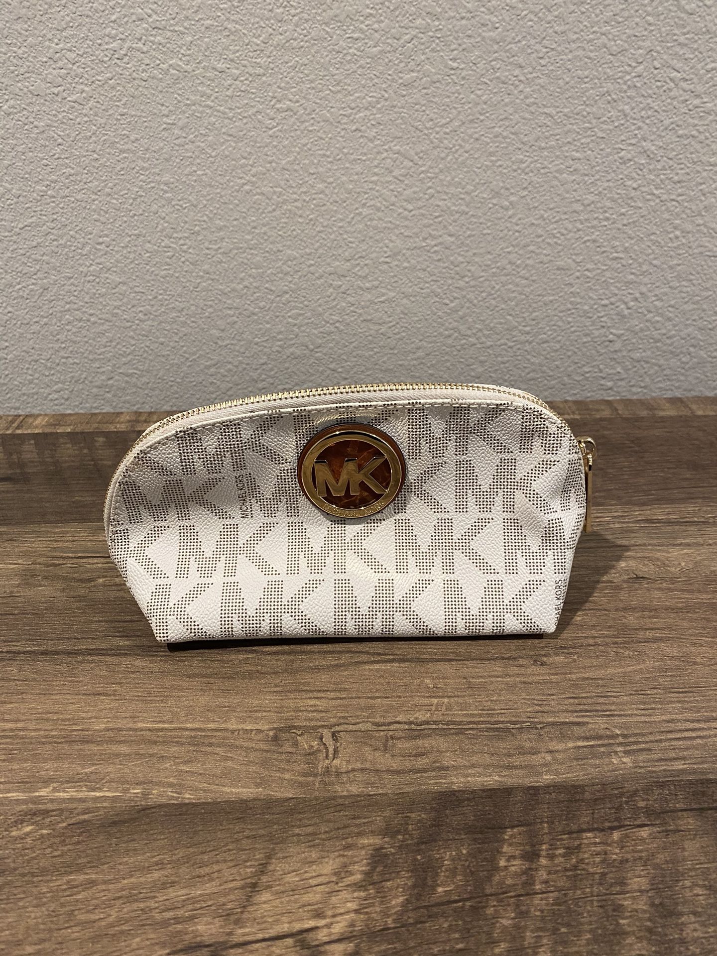 Micheal Kors Make Up Bag