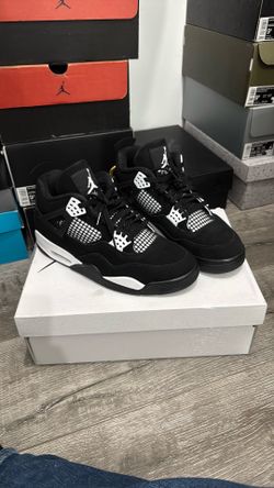 Jordan 4 white thunder
