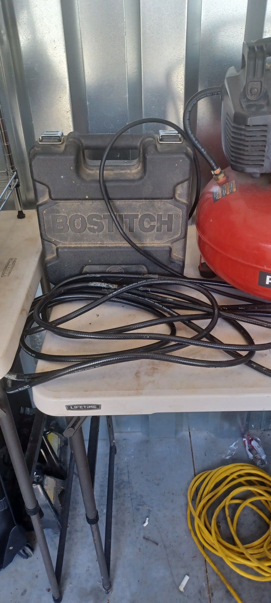Air Compressor And 18 Gauge Air Nailer