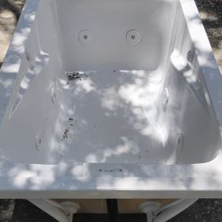 Jetted Spa Tub