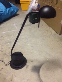 Black modern desk lamp