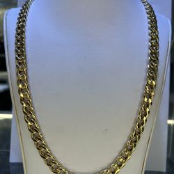 18K GOLD CUBAN CHAIN 
