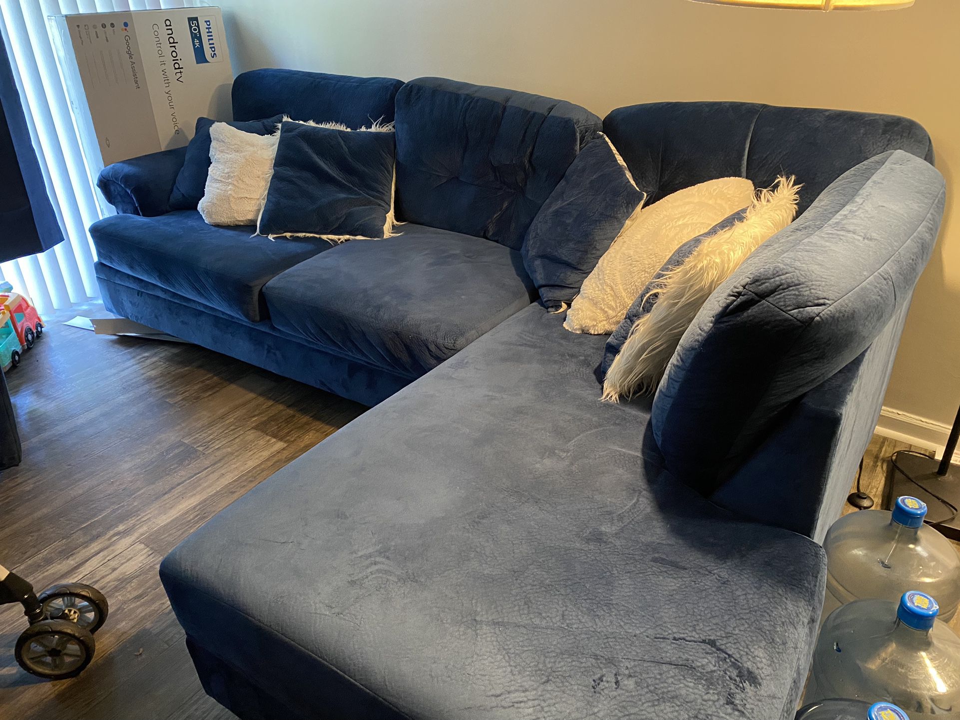 Couch and Recliner Set For Sale!
