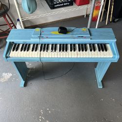Artesia Fun-1 Digital Children’s Piano (READ DESCRIPTION )