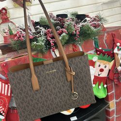 Mk Tote Purse 👜 