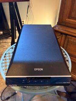 Epson Perfection v600 Professional Color Photo Scanner