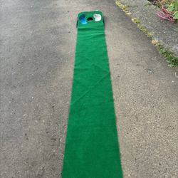 Automatic golf ball return