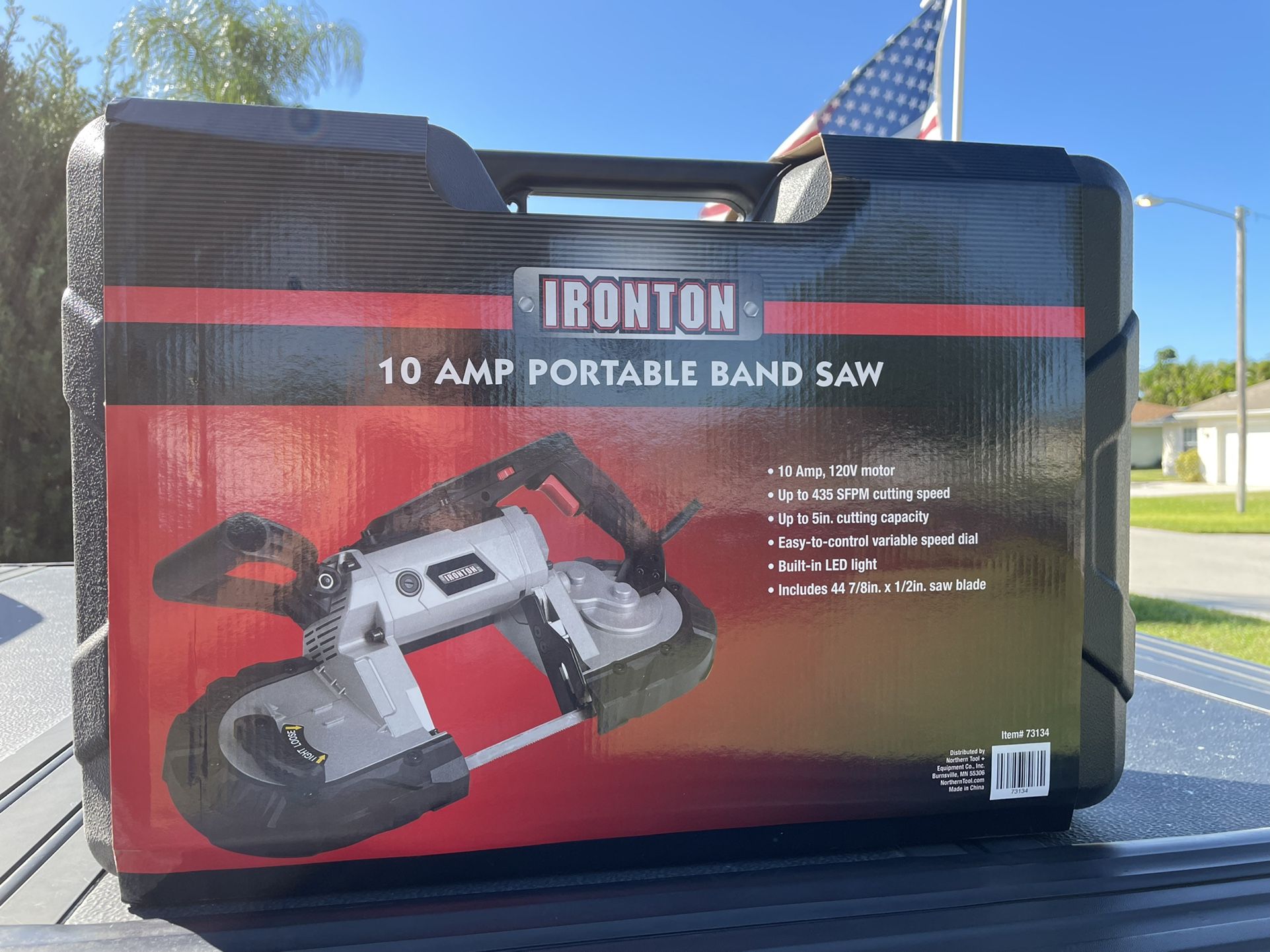 Portable band saw