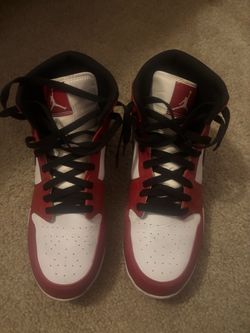 FOOTBALL CLEATS Jordan 1 Retro High tops Men’s Size 10.5