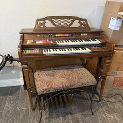 Kimball Swinger 400 Organ 