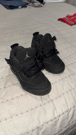 Black cat size PS  11c
