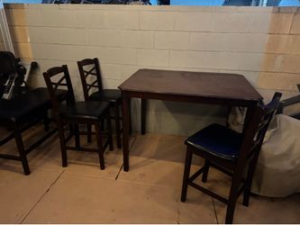 table and chairs