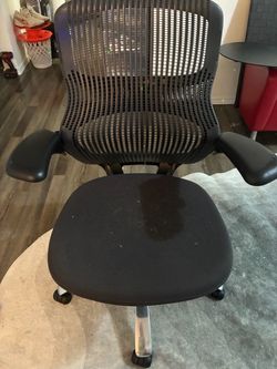 Computer desk chair like New!