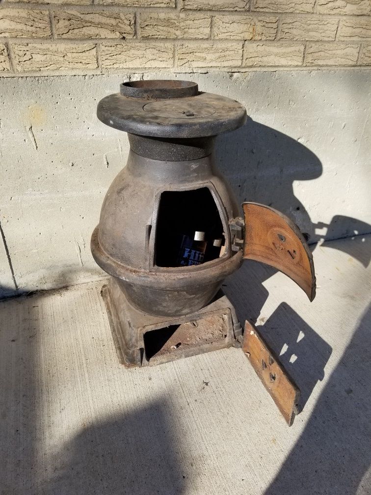 Vintage Cast Iron Pot Belly Stove Sears Roebuck for Sale in Naperville, IL  - OfferUp