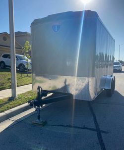 2021 enclosed Trailer