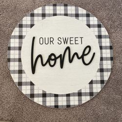 Lot Of Picture Frames And Decorations