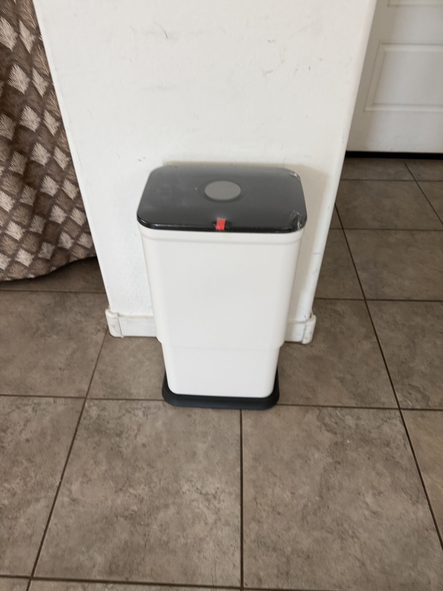 Onlcuk Kitchen Trash Can With Wheels,Adjustable Capacity 20L To 45L Rolling Trash Bin, Plastic Narrow And Height Garbage Can With Lid